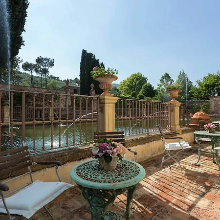 Nicola Villa Lucca